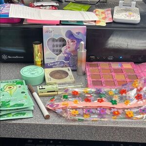 Colorful Makeup and Accessories Set S43 price firm no offer